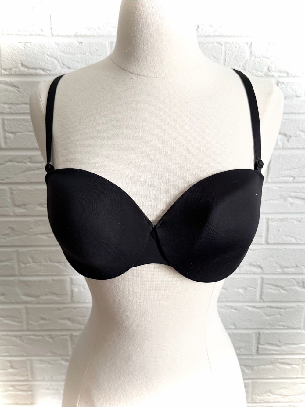 Victoria’s Secret IPEX Black Strapless Multi Way Bra Size 34D